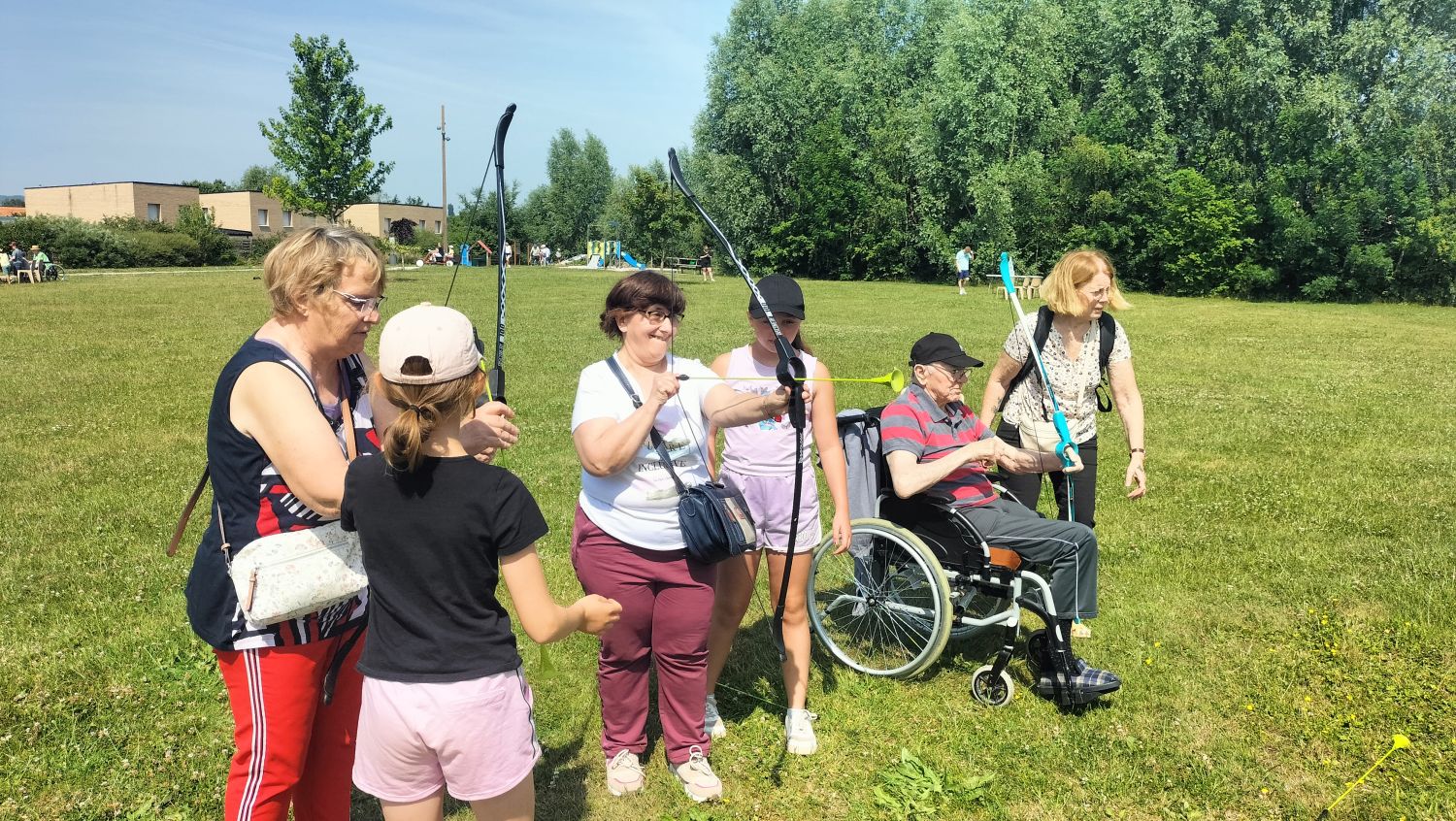 Olympiades inter générationnelles a l EHPAD de Steenvoorde  